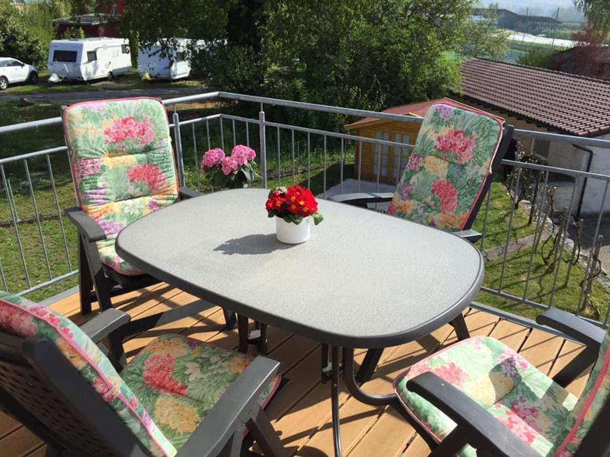 Kunibert, 120 Qm Apartment Щоках Екстериор снимка