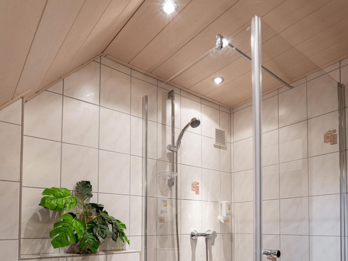Kunibert, 120 Qm Apartment Щоках Екстериор снимка